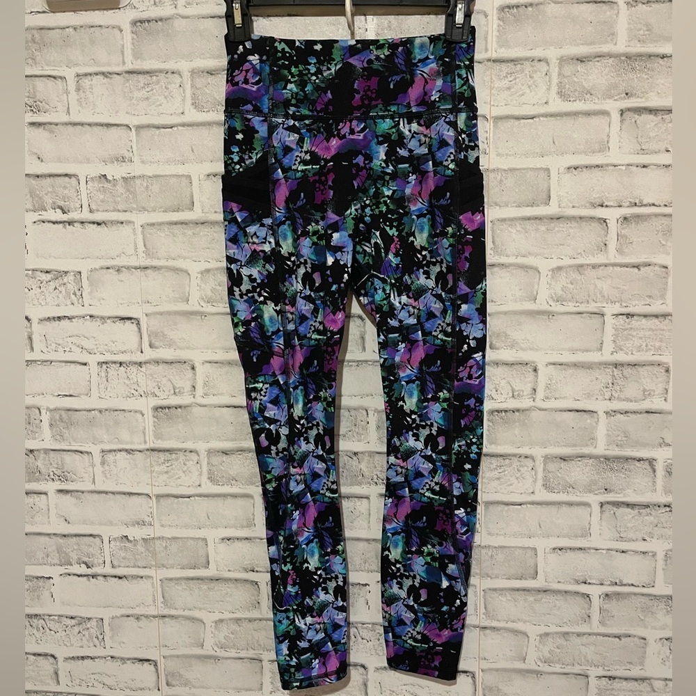 Women’s Fabletics Motion 365 black floral print high waist leggings, XS